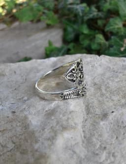 Vintage-Inspired Cocktail Ring