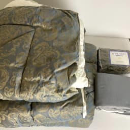 Royal Velvet Bedding Set